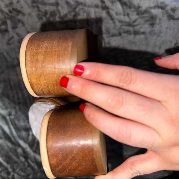 Talbots Clogs - Picture 5 of 7